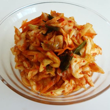 kimchi in clear bowl